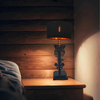 Lampe de table squelette à abat-jour noir